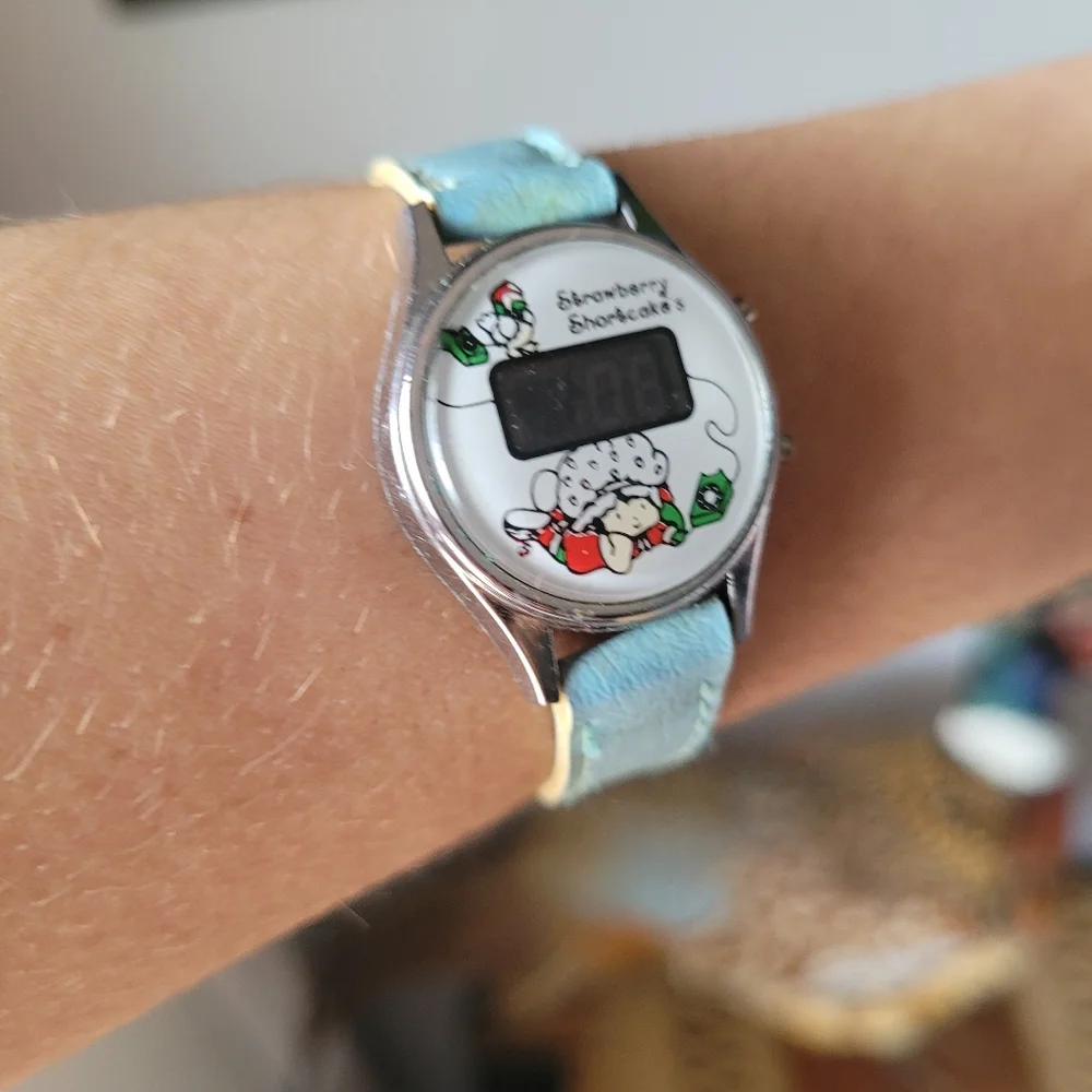 Digital Watch - Quartz Strawberry Shortcake 80's Watch